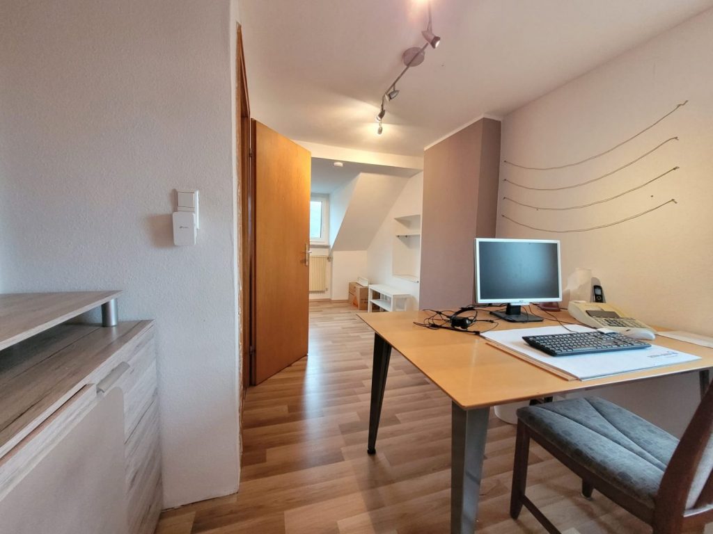 Zimmer Wohnung 2,3 OG