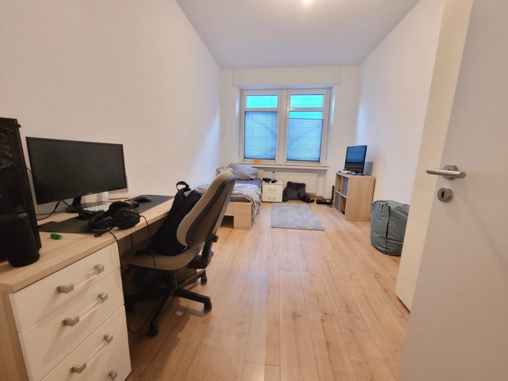 Zimmer Wohnung 1 OG