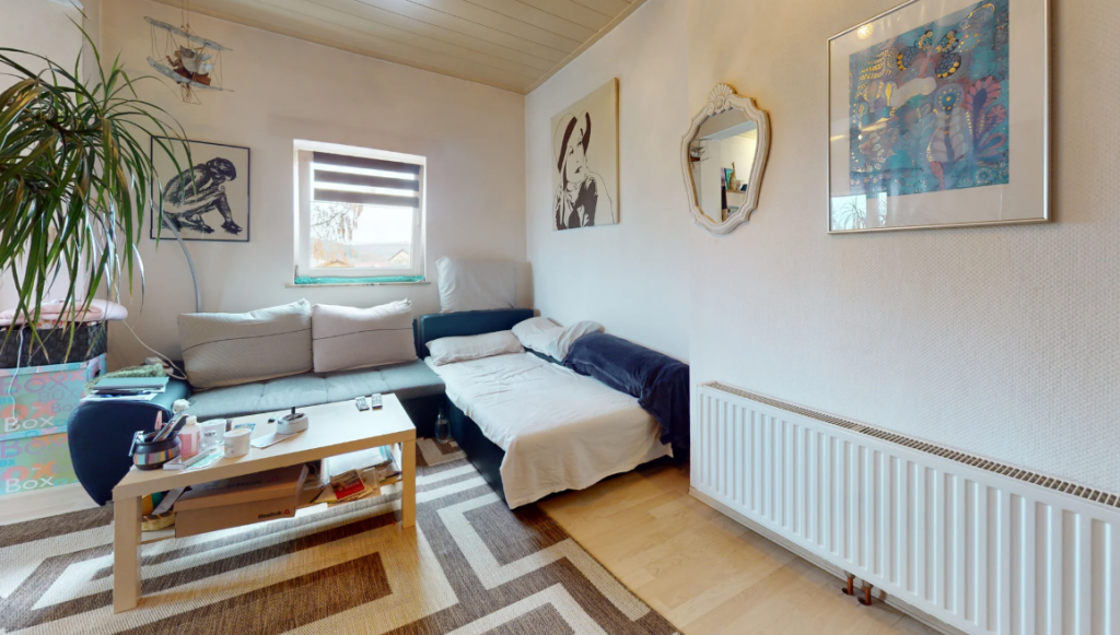 Wohnzimmer DG